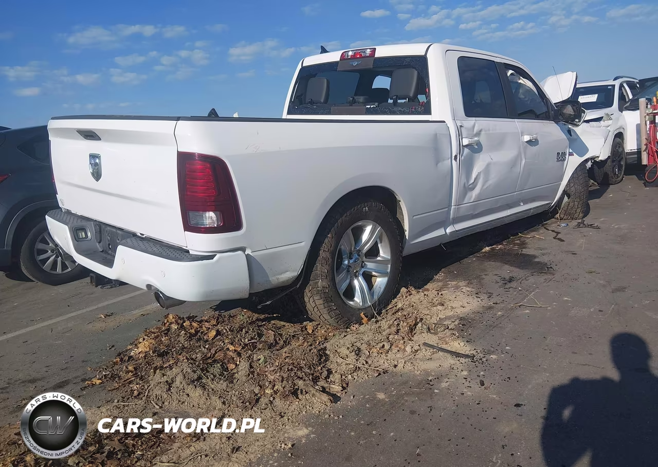 2014 Ram 1500 Sport VIN:1C6RR6UT6ES448590 - 4