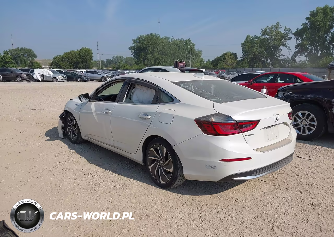 2019 Honda Insight Touring VIN:19XZE4F96KE000777 - 3