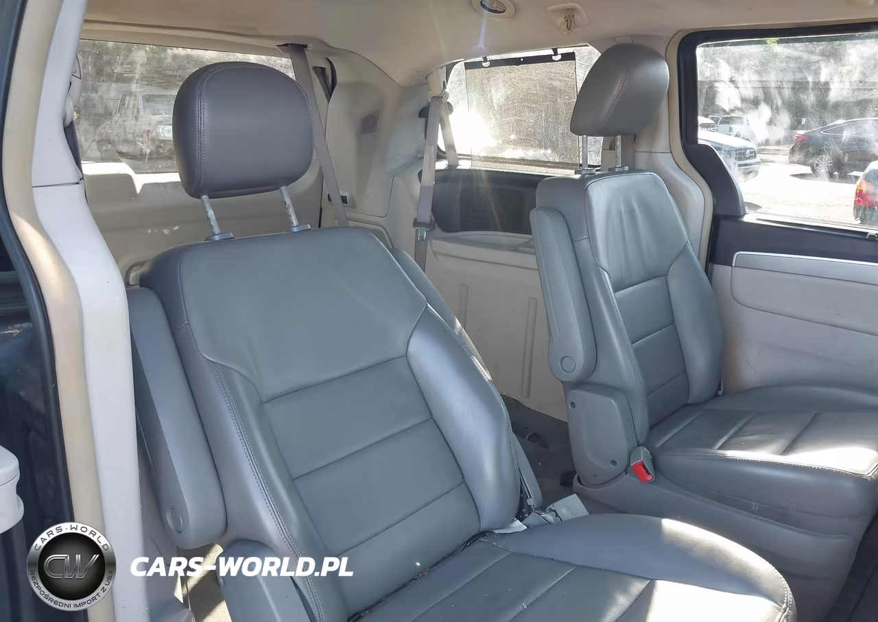 2009 Volkswagen Routan Sel Premium VIN:2V8HW64X39R579617 - 8