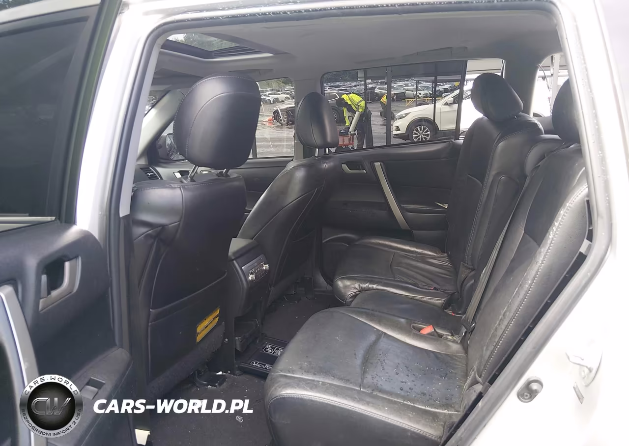 2011 Toyota Highlander Se V6 VIN:5TDBK3EH4BS057630 - 8