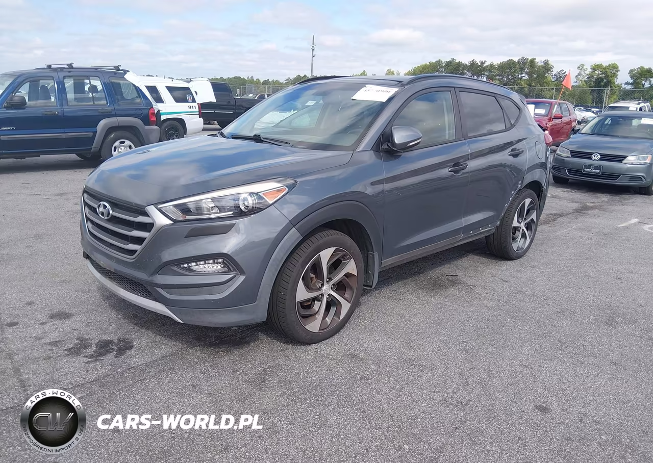 2018 Hyundai Tucson Value VIN:KM8J33A21JU682597 - 2