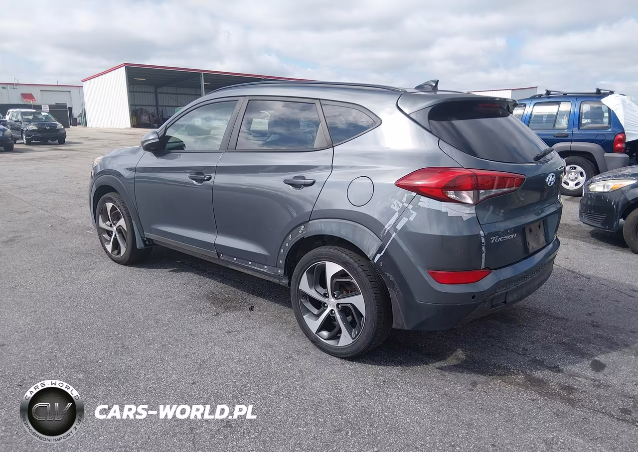 2018 Hyundai Tucson Value VIN:KM8J33A21JU682597 - 3