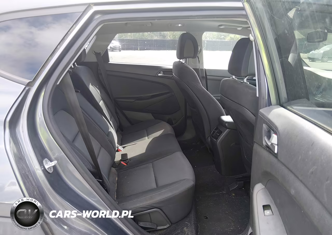 2018 Hyundai Tucson Value VIN:KM8J33A21JU682597 - 8