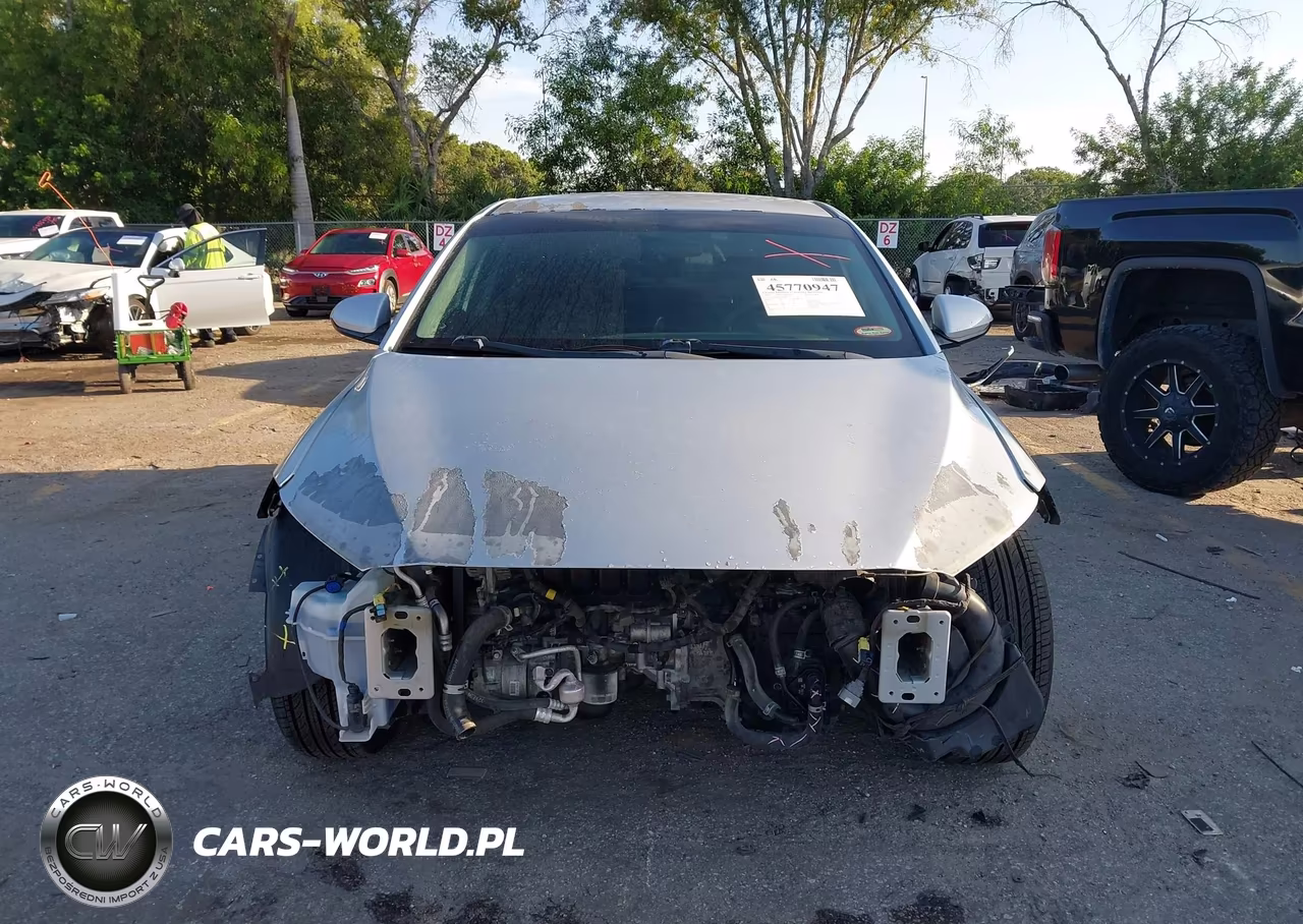 2018 Hyundai Elantra Sel VIN:5NPD84LF2JH237353 - 13