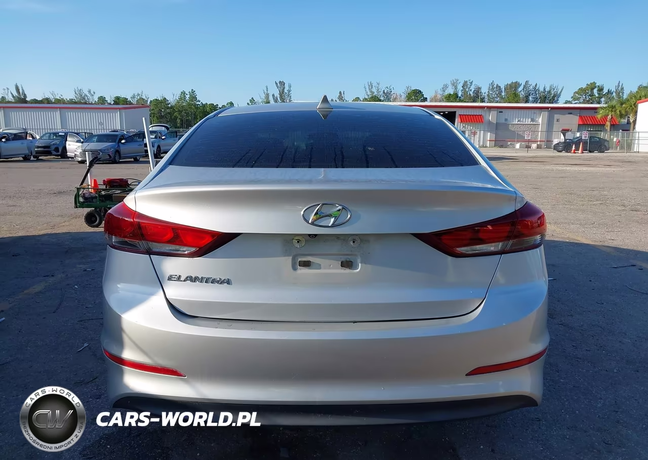 2018 Hyundai Elantra Sel VIN:5NPD84LF2JH237353 - 17