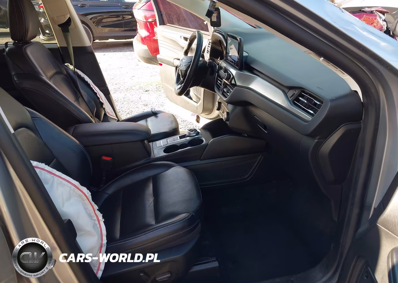 2021 Ford Escape Titanium VIN:1FMCU9J9XMUA71025 - 5