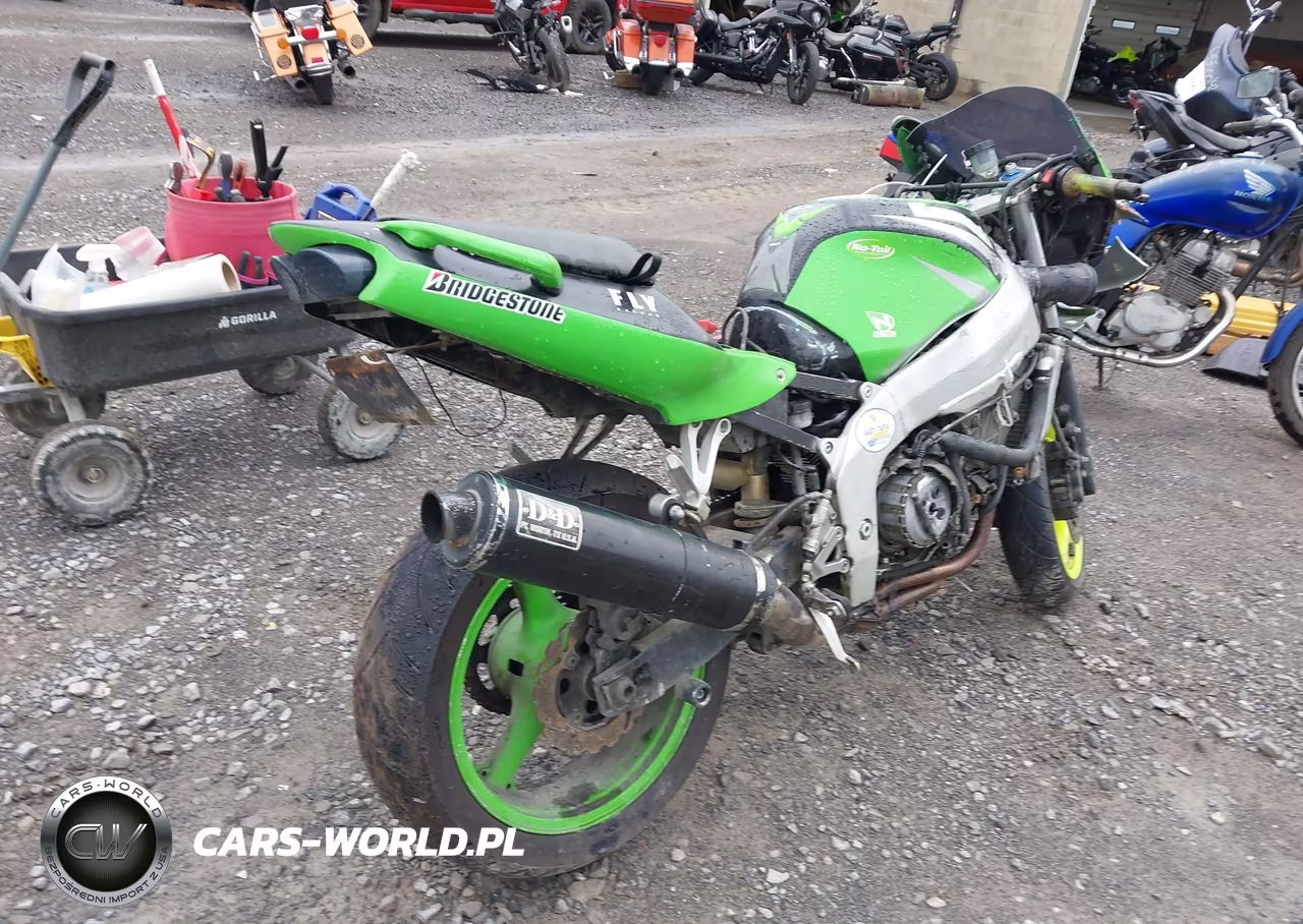 1999 Kawasaki Zx600 G VIN:JKAZX4G12XA025022 - 4