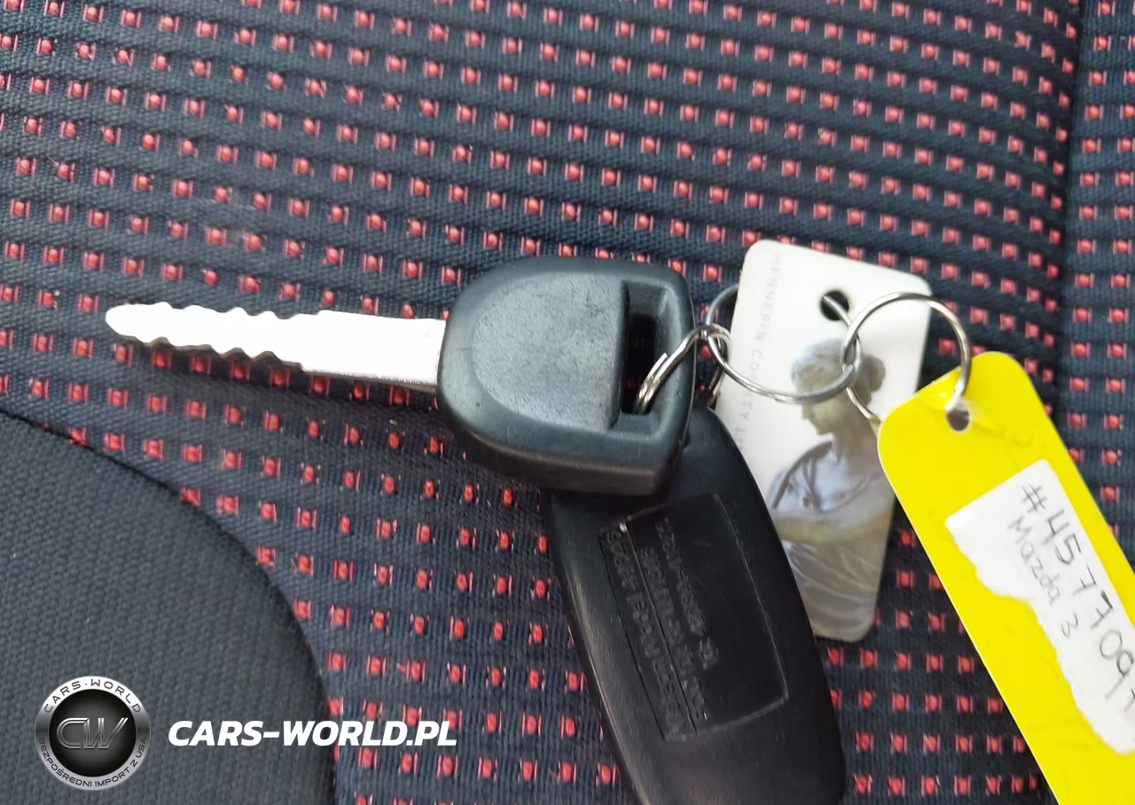 2005 Mazda Mazda3 S VIN:JM1BK323051284520 - 11