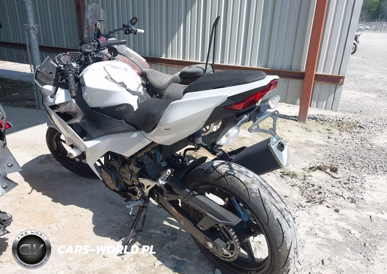 2020 Kawasaki Ex400 VIN:JKAEXKG19LDA81005 - 13