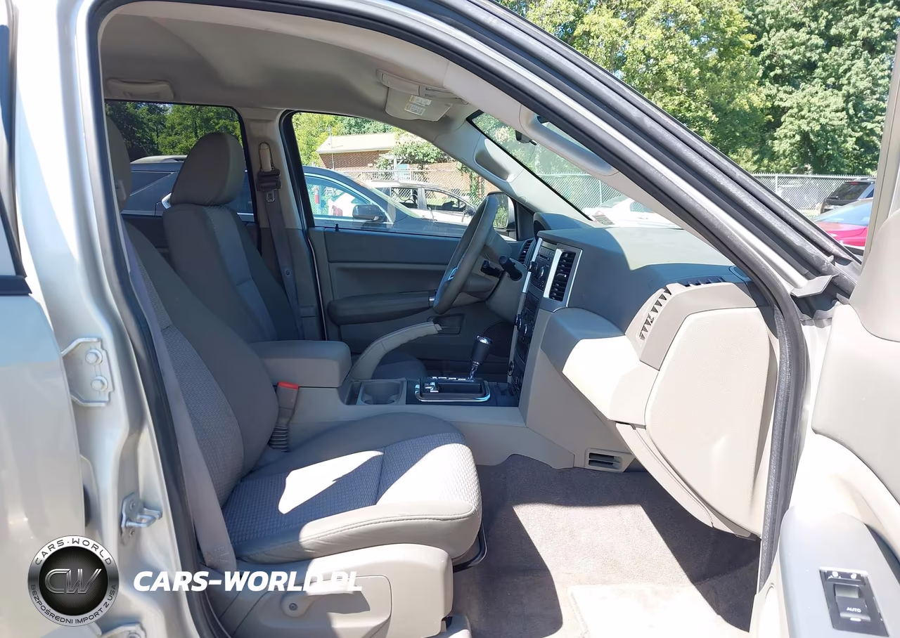 2008 Jeep Grand Cherokee Laredo VIN:1J8HR48N88C204872 - 5