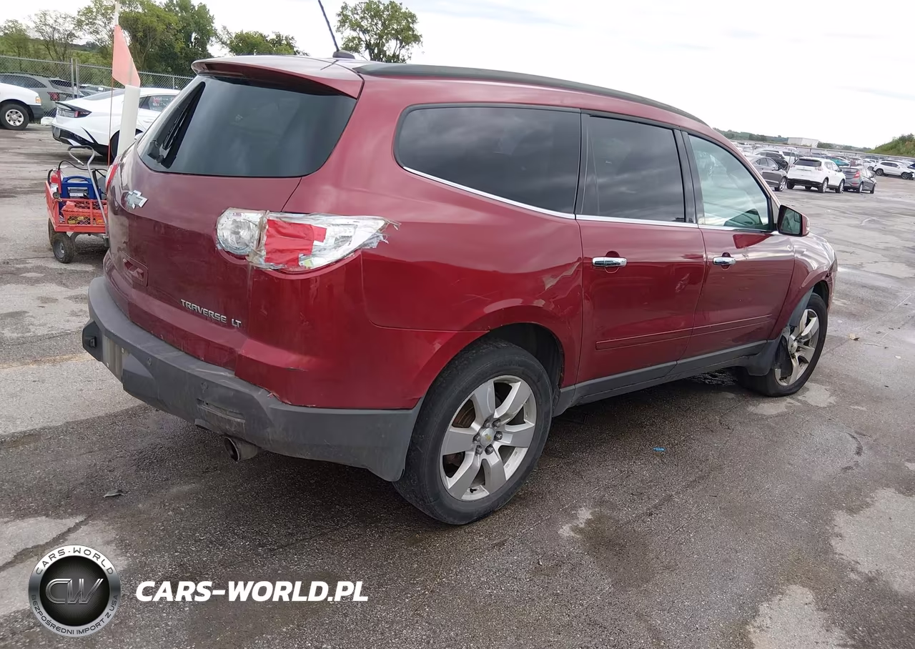 2010 Chevrolet Traverse Lt VIN:1GNLRGED9AJ249472 - 4