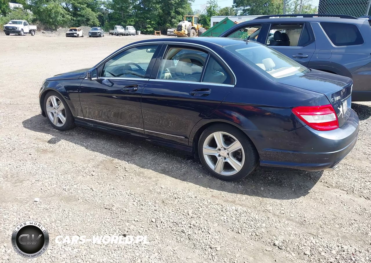 2011 Mercedes-Benz C 300 Luxury 4Matic-Sport 4Matic VIN:WDDGF8BB0BR150141 - 3