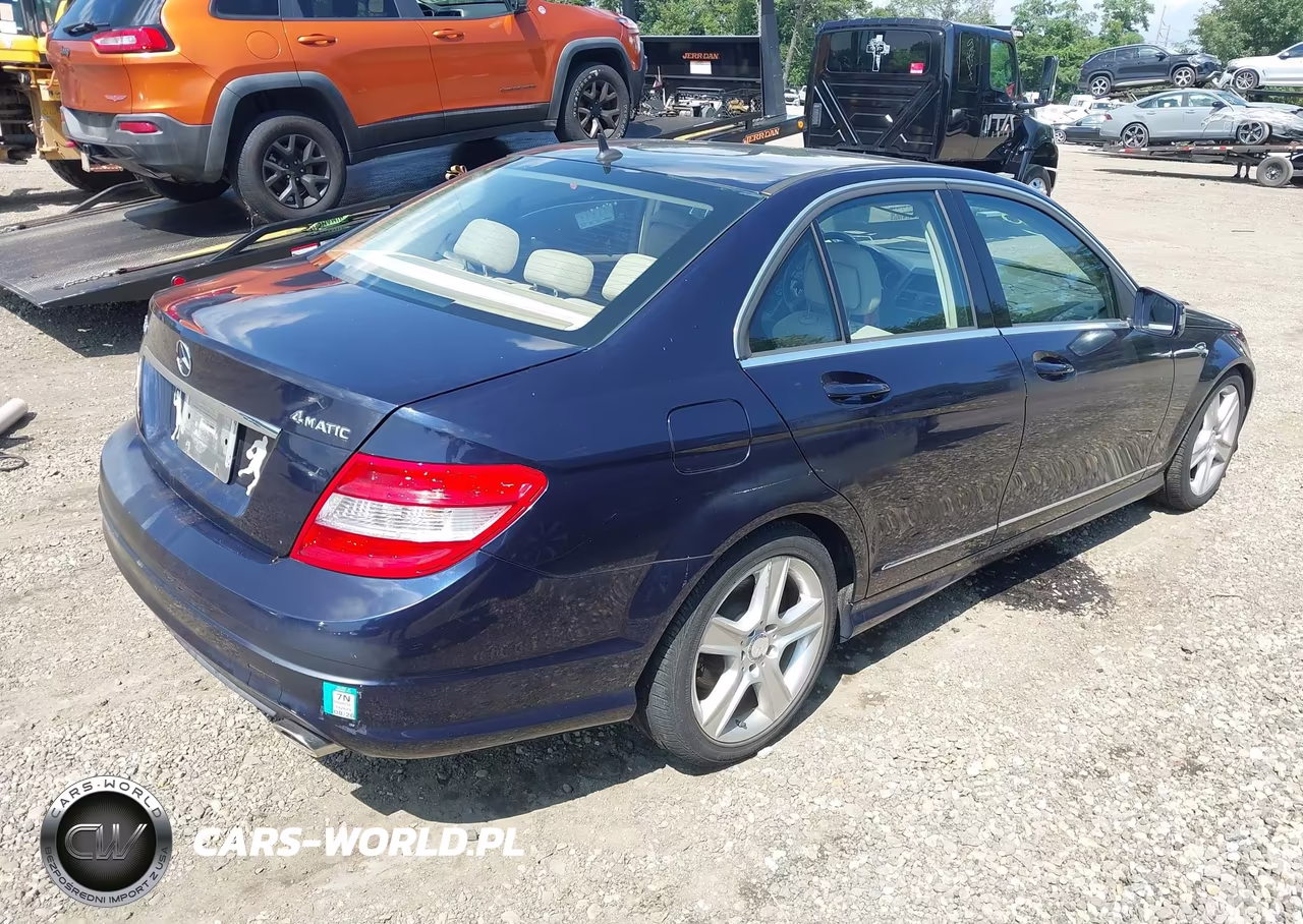2011 Mercedes-Benz C 300 Luxury 4Matic-Sport 4Matic VIN:WDDGF8BB0BR150141 - 4