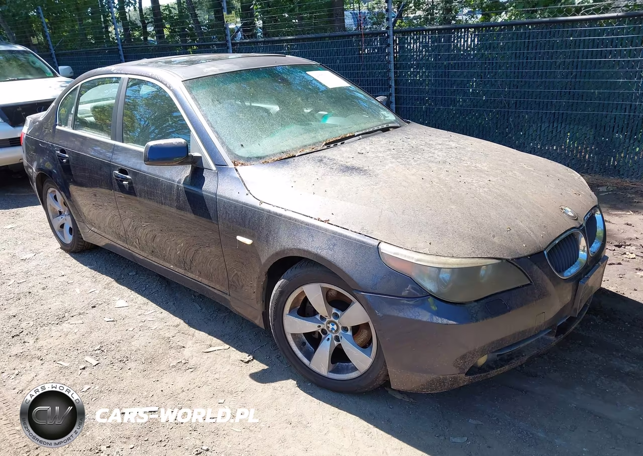 2004 BMW 530I
