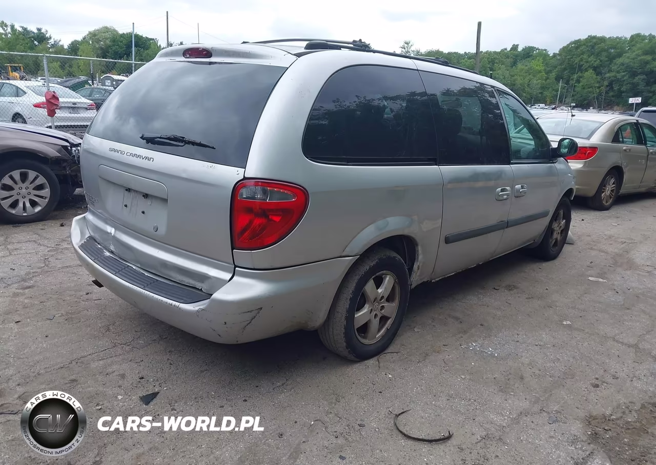 2005 Dodge Grand Caravan VIN:1D4GP24R35B335461 - 4