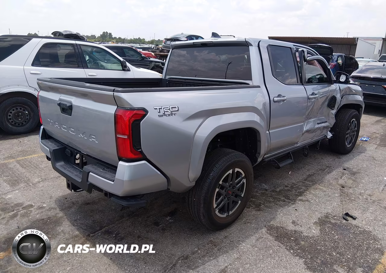 2026 Toyota Tacoma Trd Sport VIN:3TMKB5FN3TM073674 - 4
