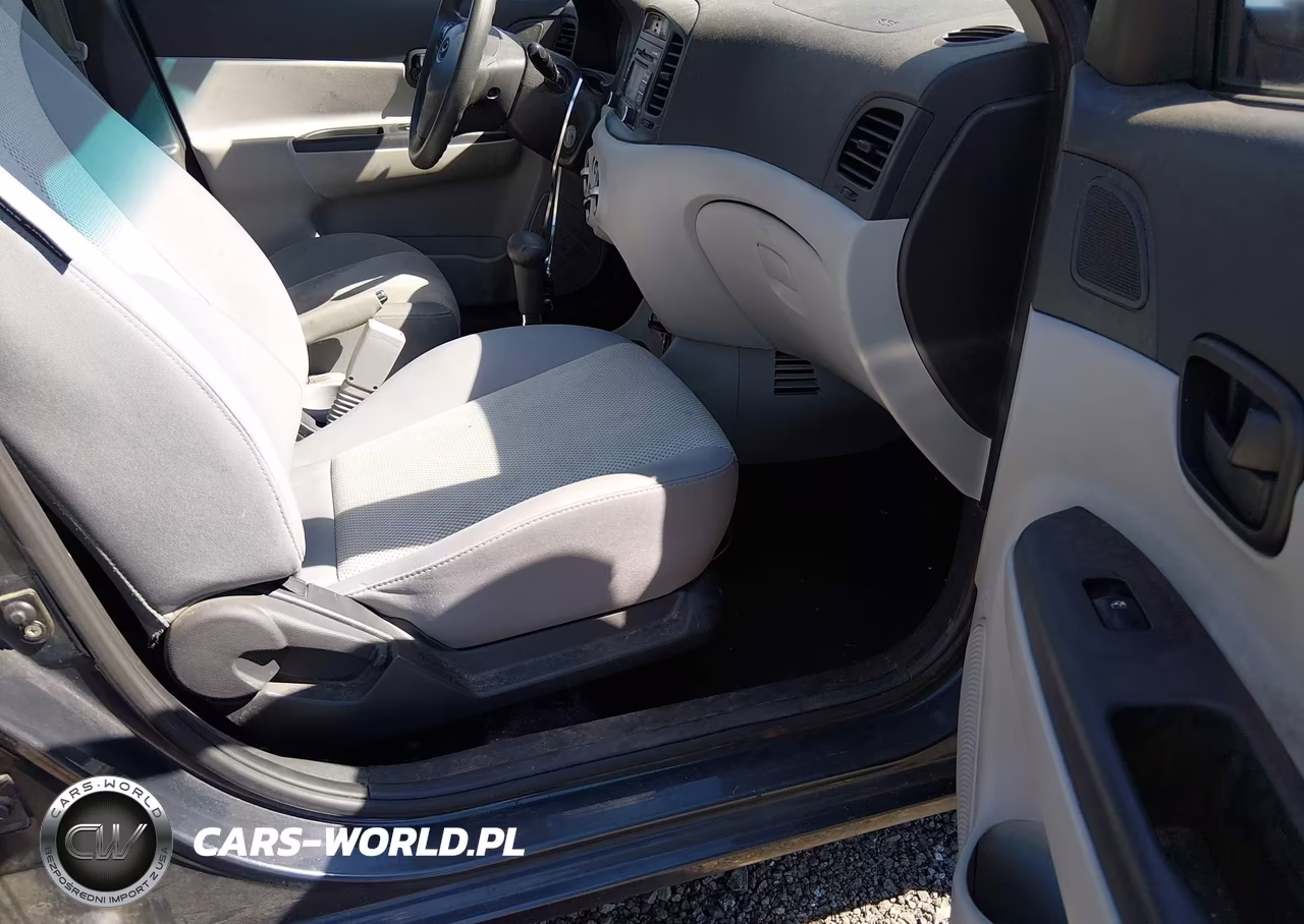 2011 Hyundai Accent Gls VIN:KMHCN4AC8BU602926 - 5