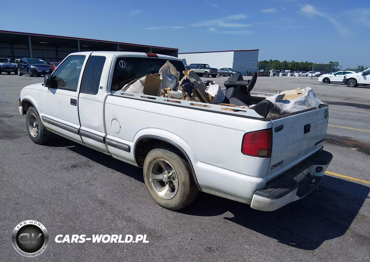2002 Chevrolet S-10 Ls VIN:1GCCS19W128106255 - 3