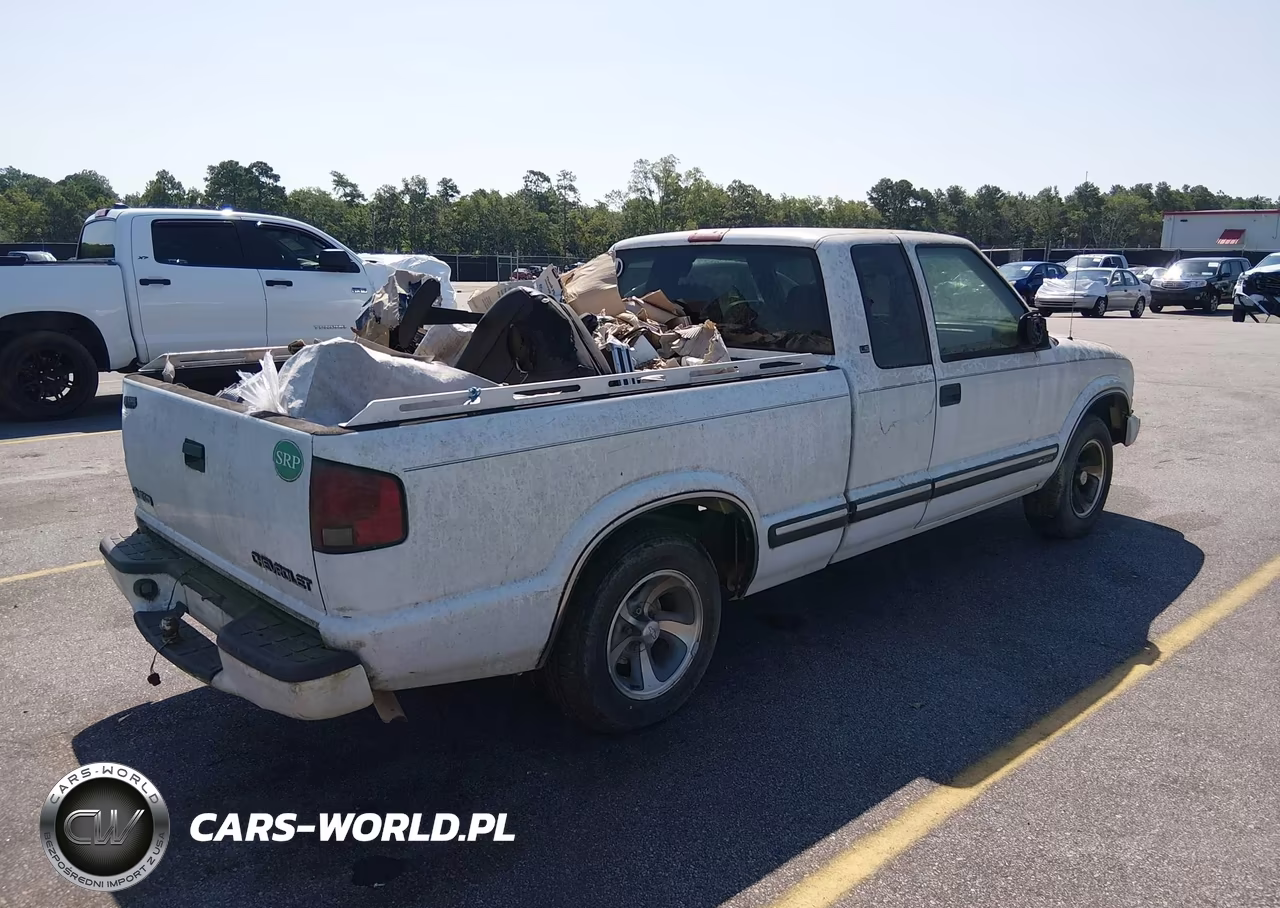 2002 Chevrolet S-10 Ls VIN:1GCCS19W128106255 - 4