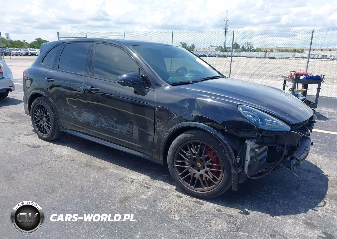 2016 Porsche Cayenne Gts – zdjęcie 1 z 17