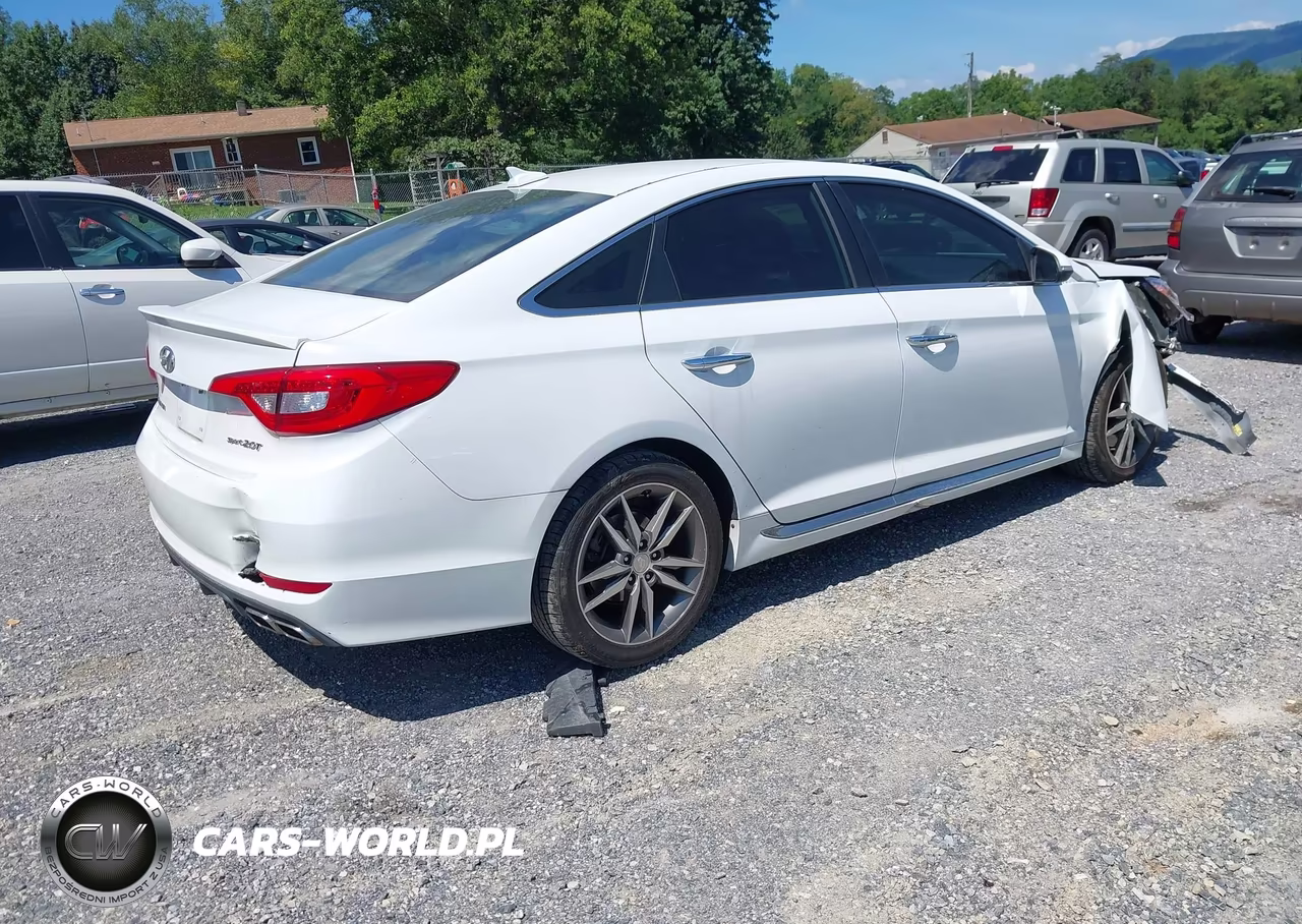 2015 Hyundai Sonata Sport 2.0T VIN:5NPE34AB1FH090968 - 4