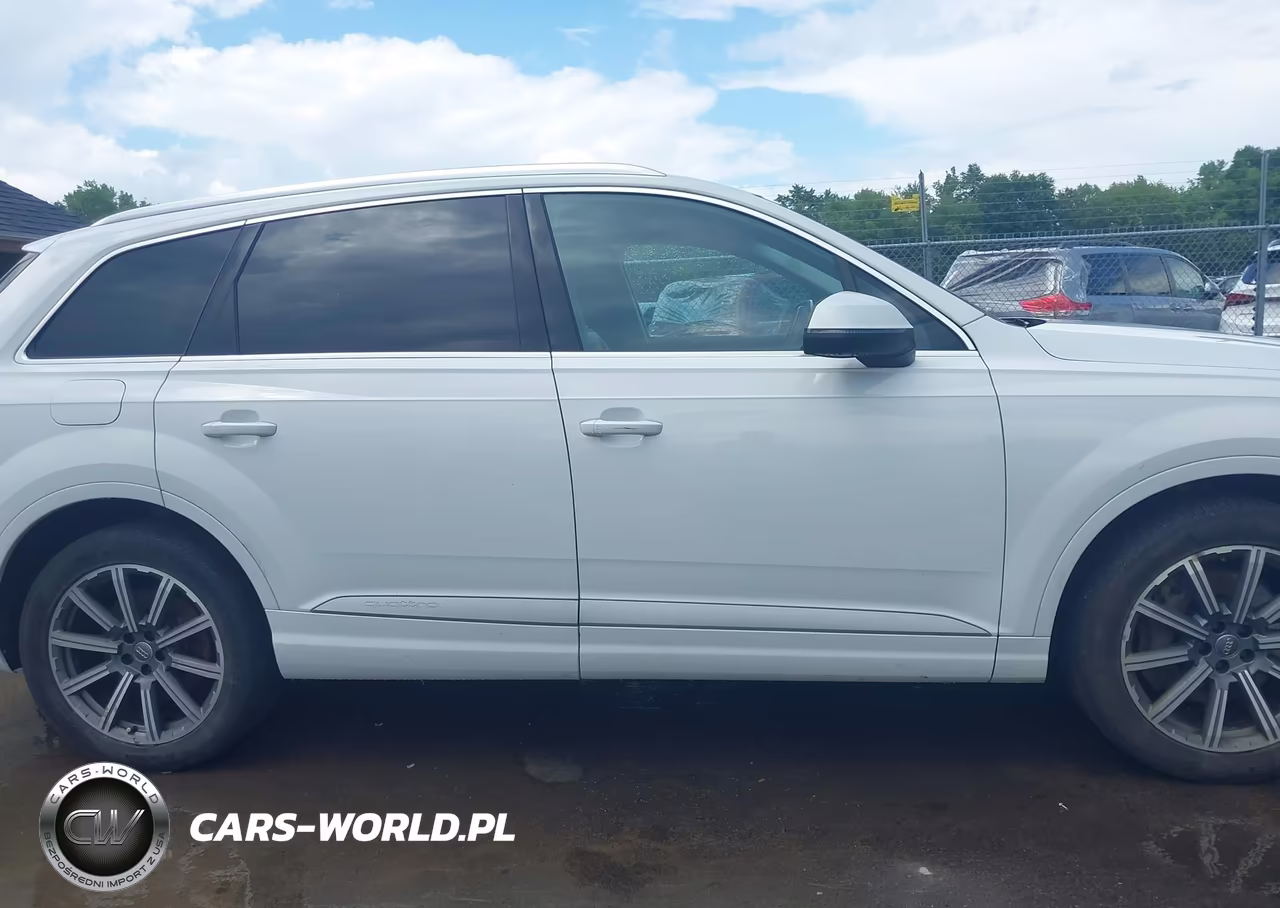 2018 Audi Q7 3.0T Premium VIN:WA1VAAF75JD016258 - 13