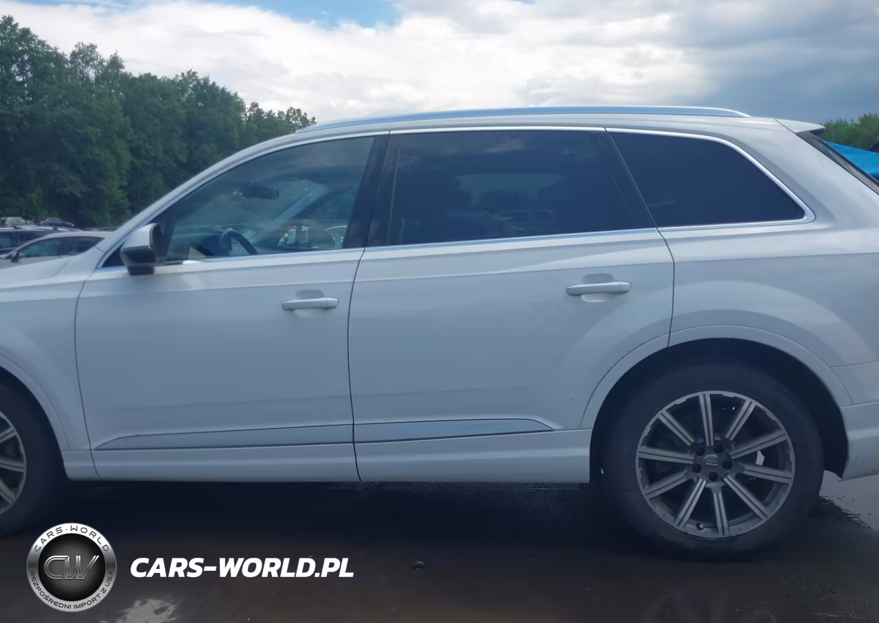 2018 Audi Q7 3.0T Premium VIN:WA1VAAF75JD016258 - 14
