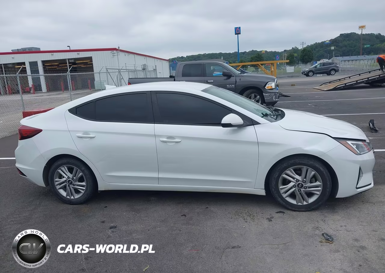 2020 Hyundai Elantra Sel VIN:5NPD84LF0LH574879 - 13