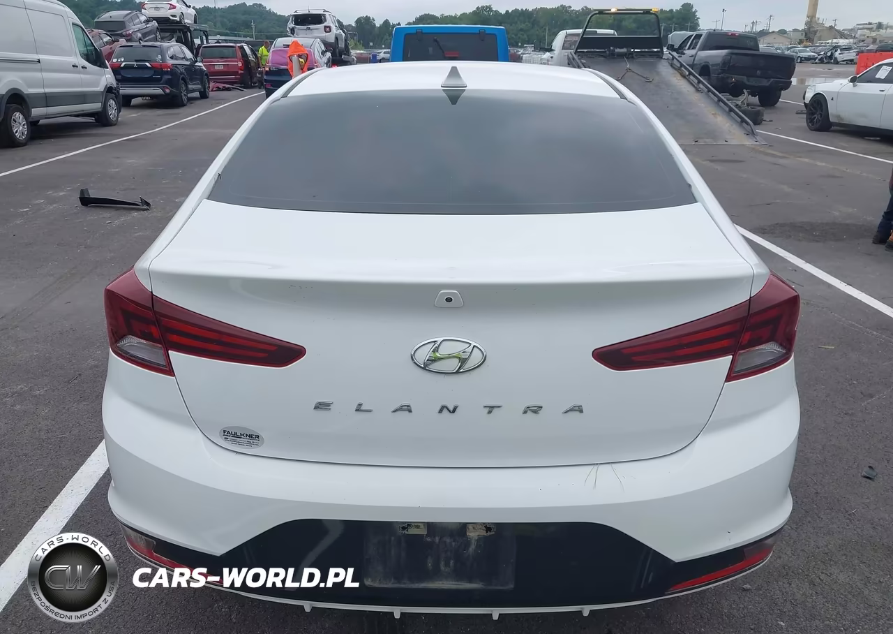 2020 Hyundai Elantra Sel VIN:5NPD84LF0LH574879 - 16