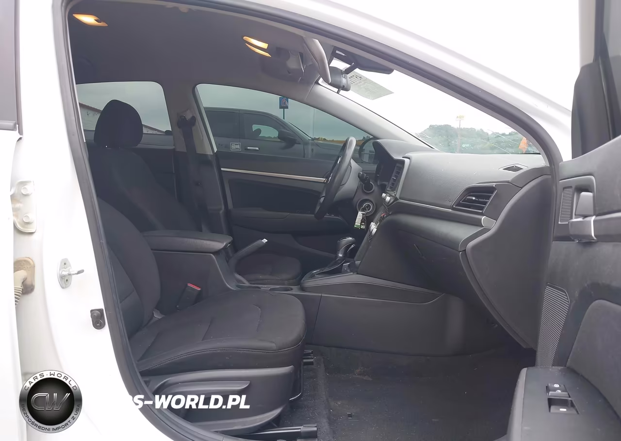 2020 Hyundai Elantra Sel VIN:5NPD84LF0LH574879 - 5