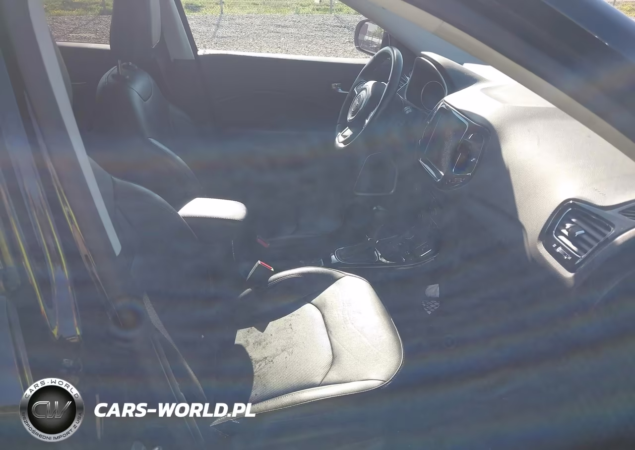 2019 Jeep Compass Limited 4X4 VIN:3C4NJDCB7KT741937 - 5