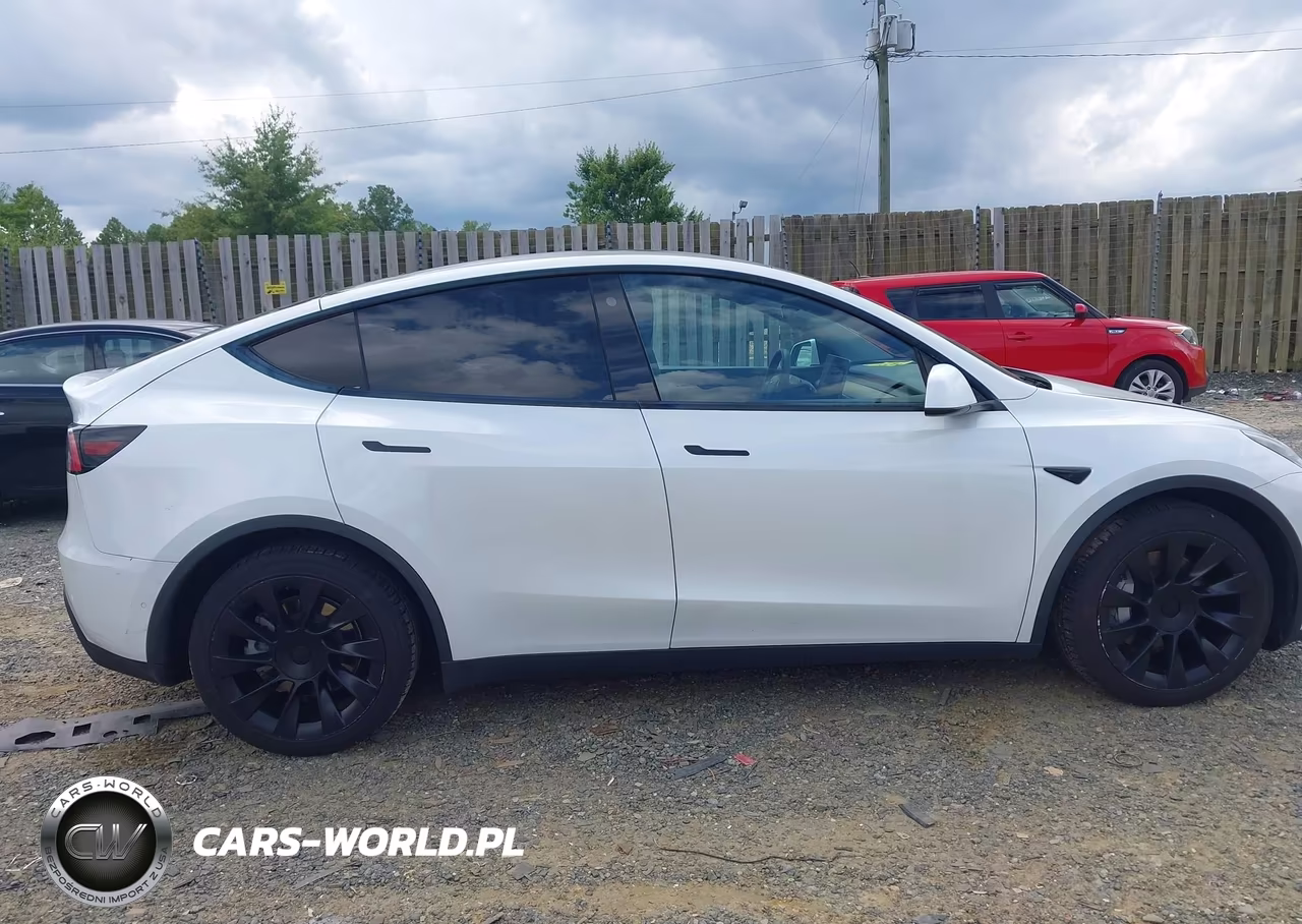 2021 Tesla Model Y Long Range Dual Motor All-Wheel Drive VIN:5YJYGDEE7MF074341 - 14