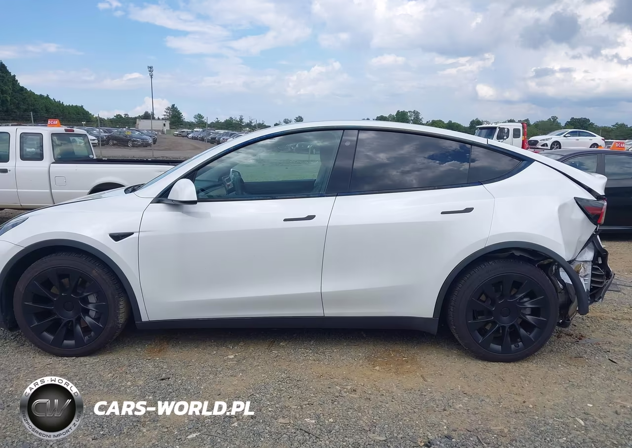2021 Tesla Model Y Long Range Dual Motor All-Wheel Drive VIN:5YJYGDEE7MF074341 - 15