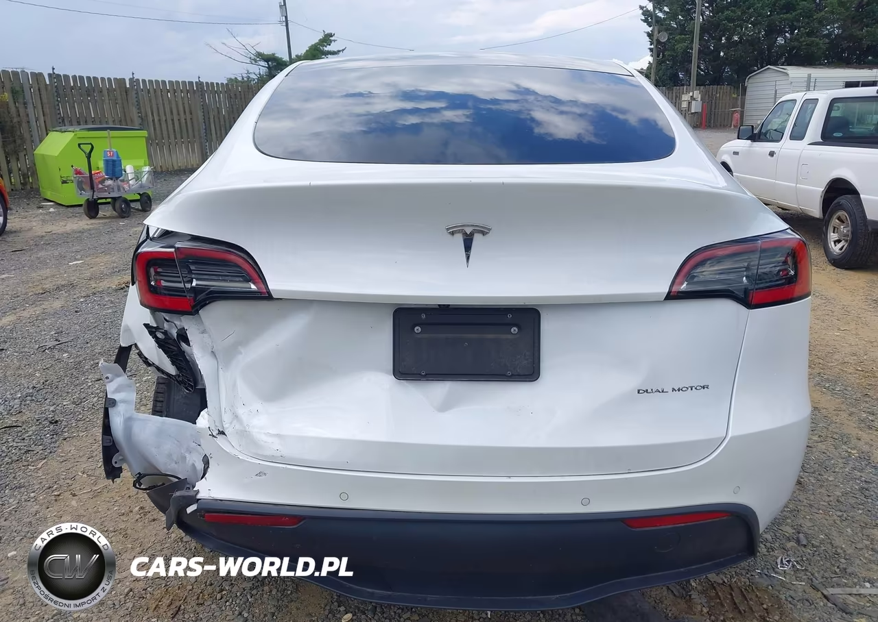 2021 Tesla Model Y Long Range Dual Motor All-Wheel Drive VIN:5YJYGDEE7MF074341 - 17
