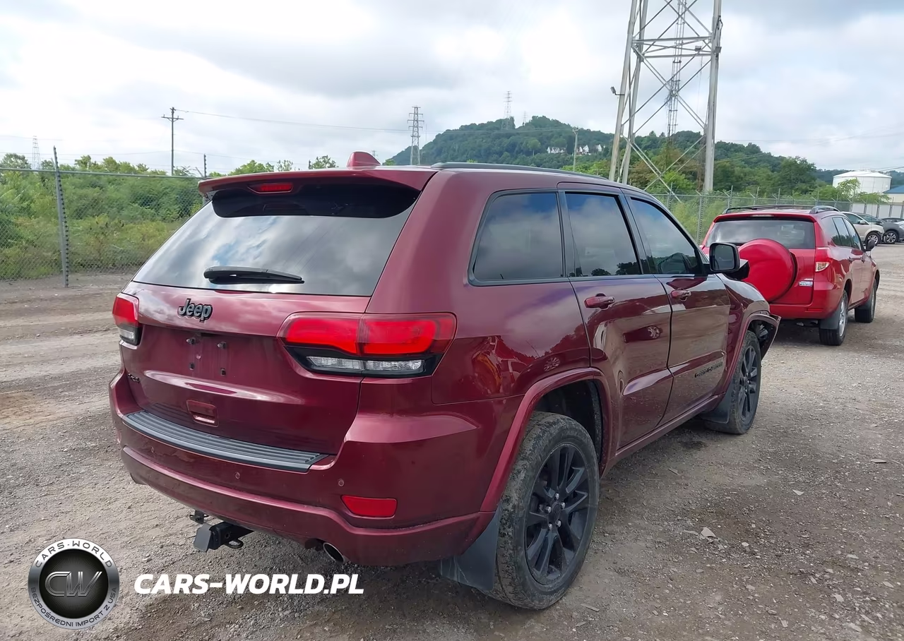 2019 Jeep Grand Cherokee Altitude 4X4 VIN:1C4RJFAG4KC600590 - 4