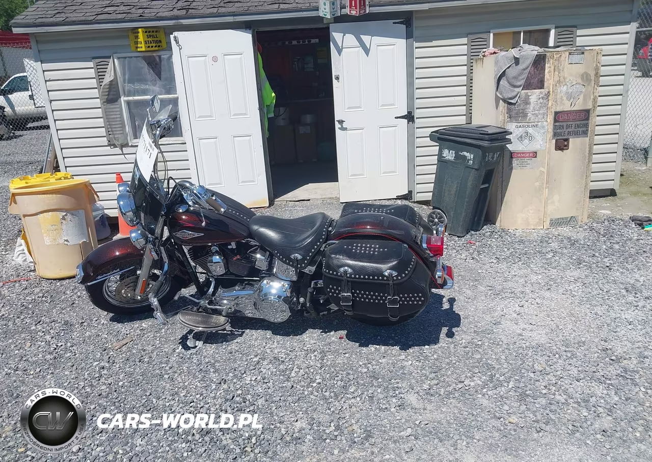 2011 Harley-Davidson Flstc VIN:1HD1BW515BB028661 - 13