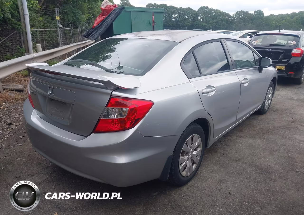 2012 Honda Civic Lx VIN:2HGFB2F5XCH301315 - 4