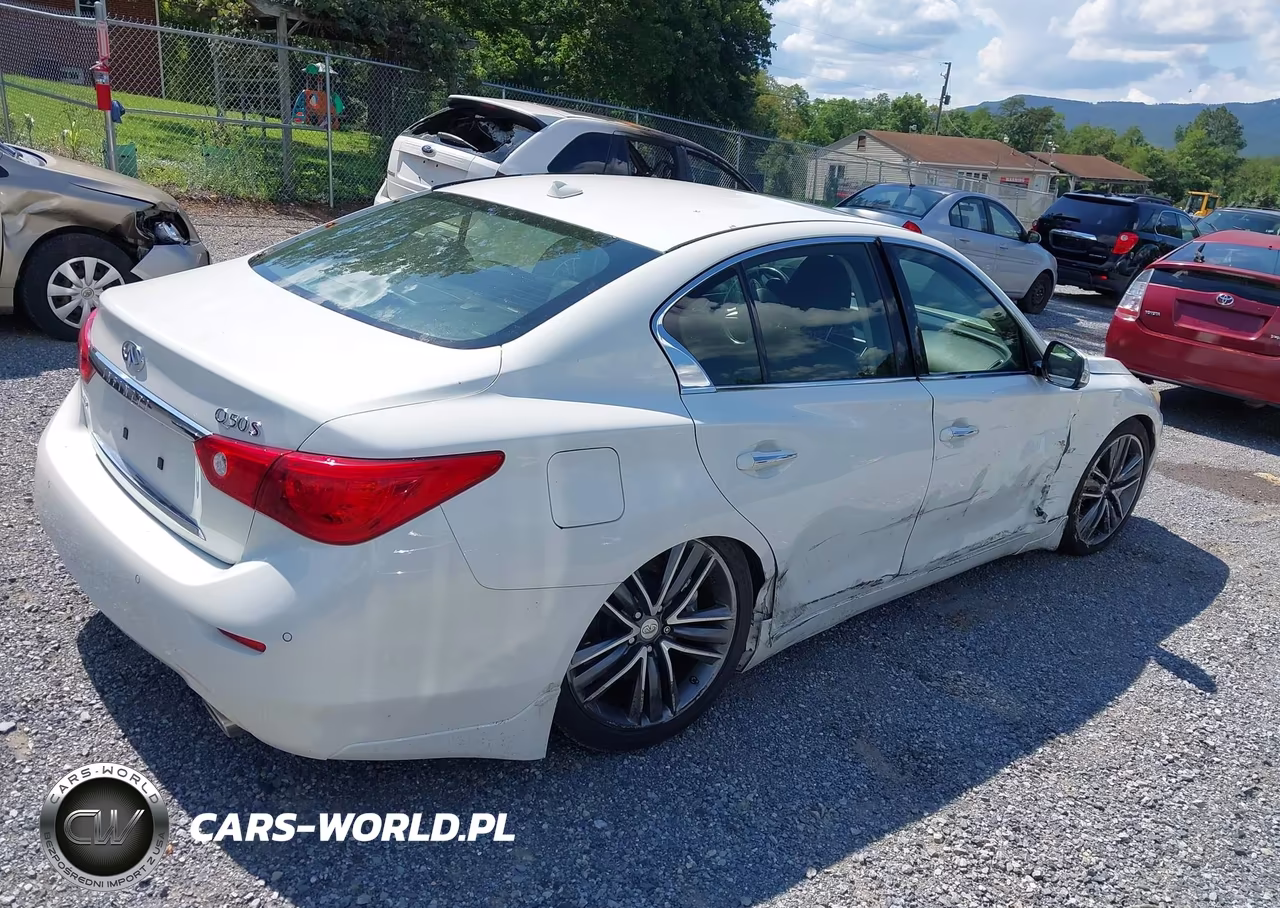 2014 Infiniti Q50 Sport VIN:JN1BV7AR8EM688090 - 4