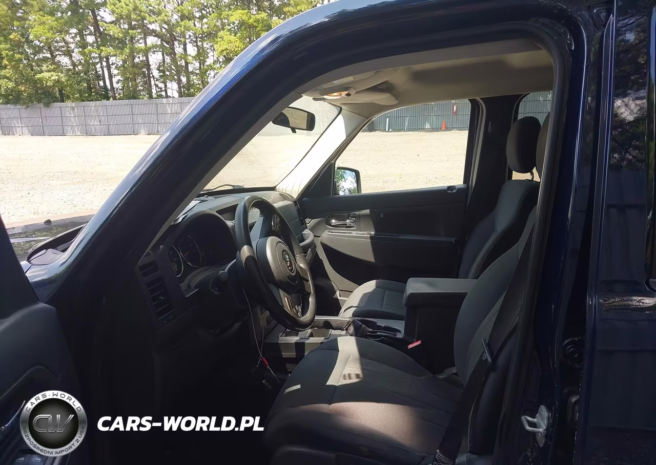 2012 Jeep Liberty Sport VIN:1C4PJMAK0CW151070 - 5