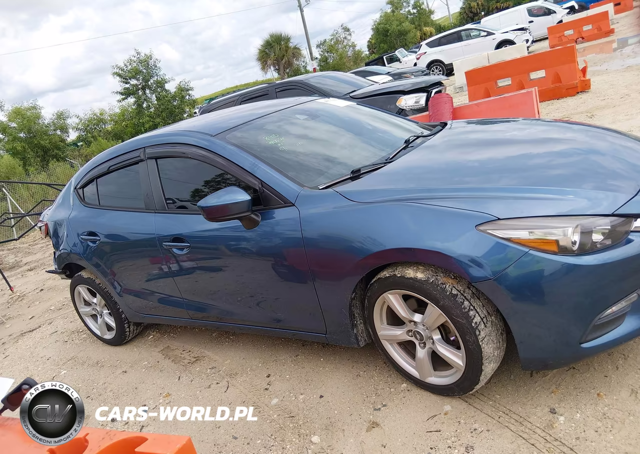 2018 Mazda Mazda3 Sport VIN:3MZBN1U74JM259593 - 13