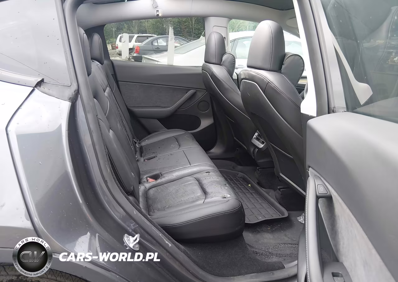 2023 Tesla Model Y VIN:7SAYGDEE9PF855580 - 8