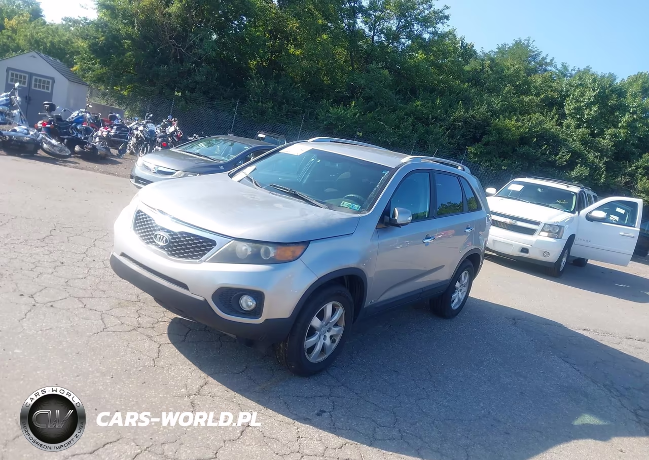 2013 Kia Sorento Lx VIN:5XYKTCA63DG335130 - 2