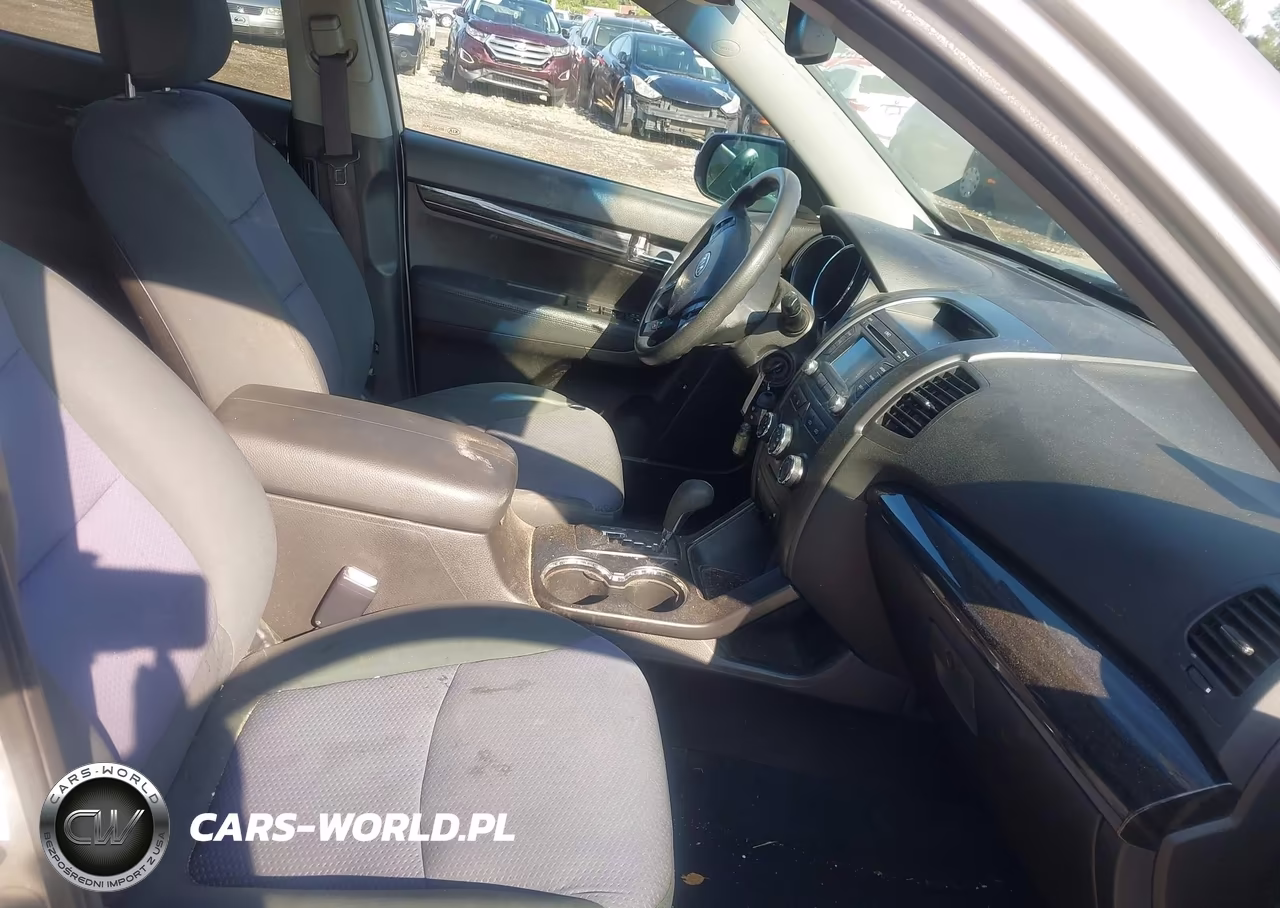 2013 Kia Sorento Lx VIN:5XYKTCA63DG335130 - 5