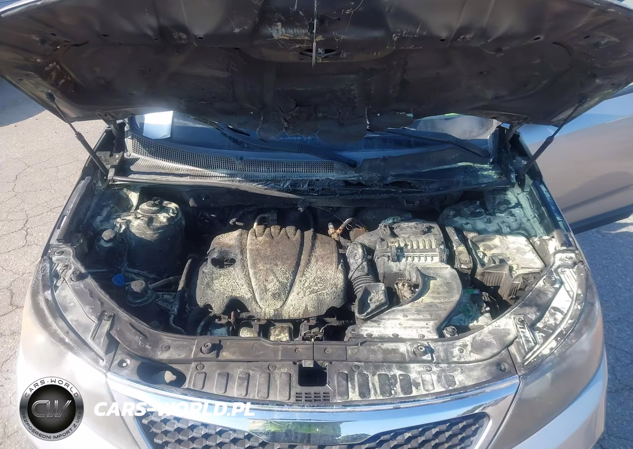 2013 Kia Sorento Lx VIN:5XYKTCA63DG335130 - 6