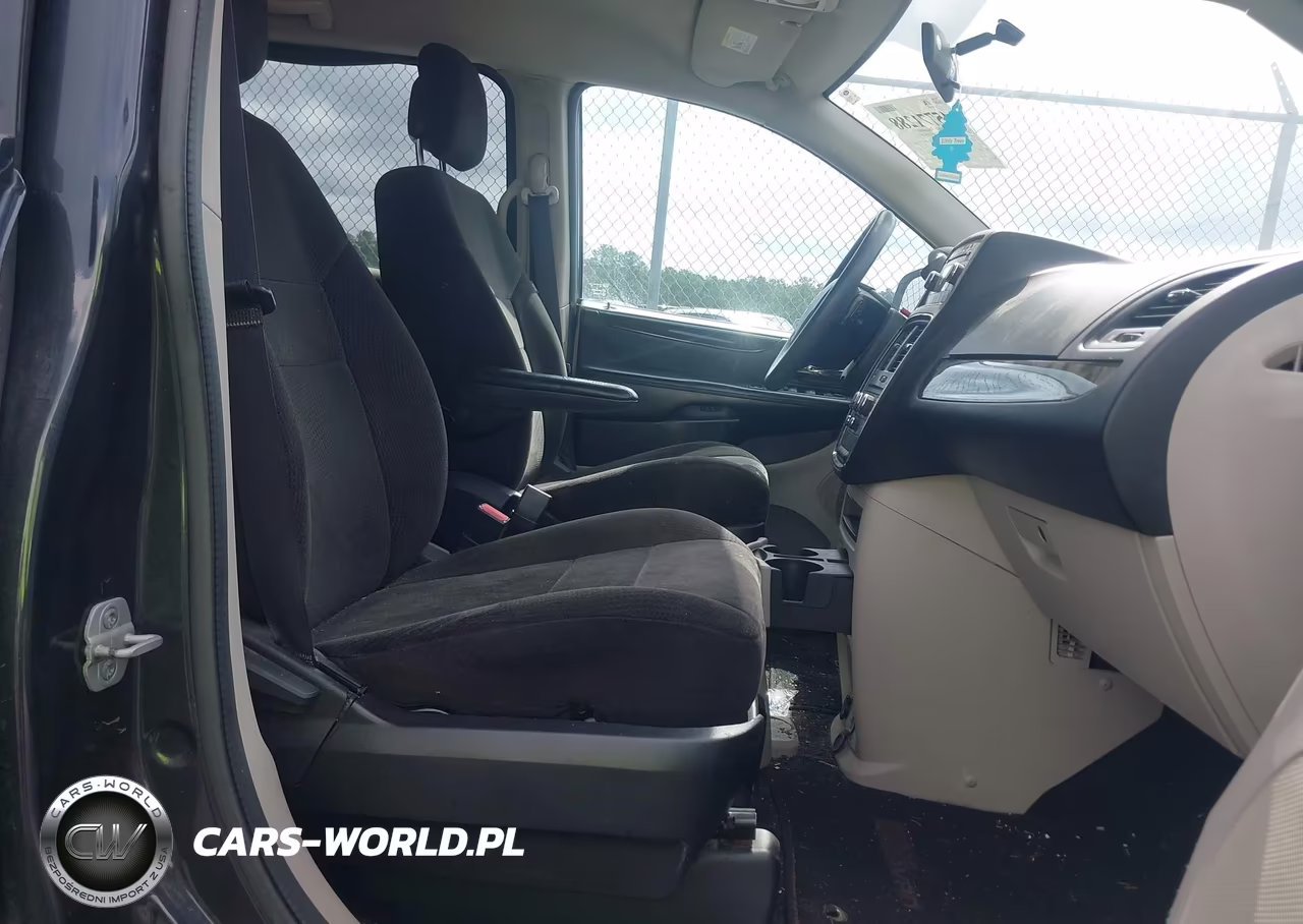 2013 Dodge Grand Caravan Sxt VIN:2C4RDGCGXDR590636 - 5