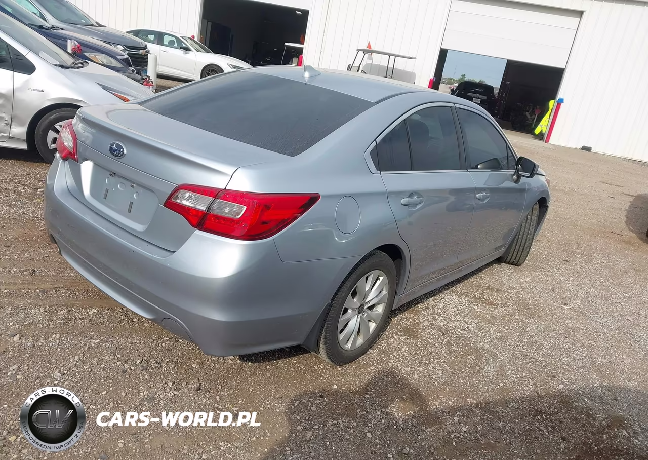 2016 Subaru Legacy 2.5I Premium VIN:4S3BNBC68G3003100 - 4