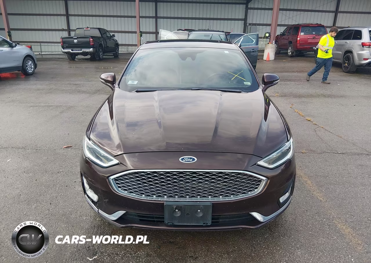 2019 Ford Fusion Energi Titanium VIN:3FA6P0SU7KR258613 - 12