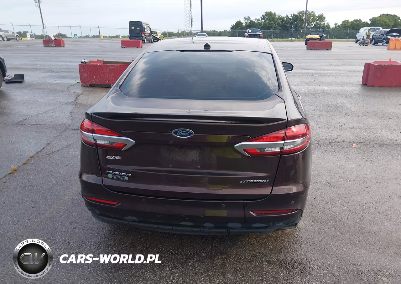 2019 Ford Fusion Energi Titanium VIN:3FA6P0SU7KR258613 - 16