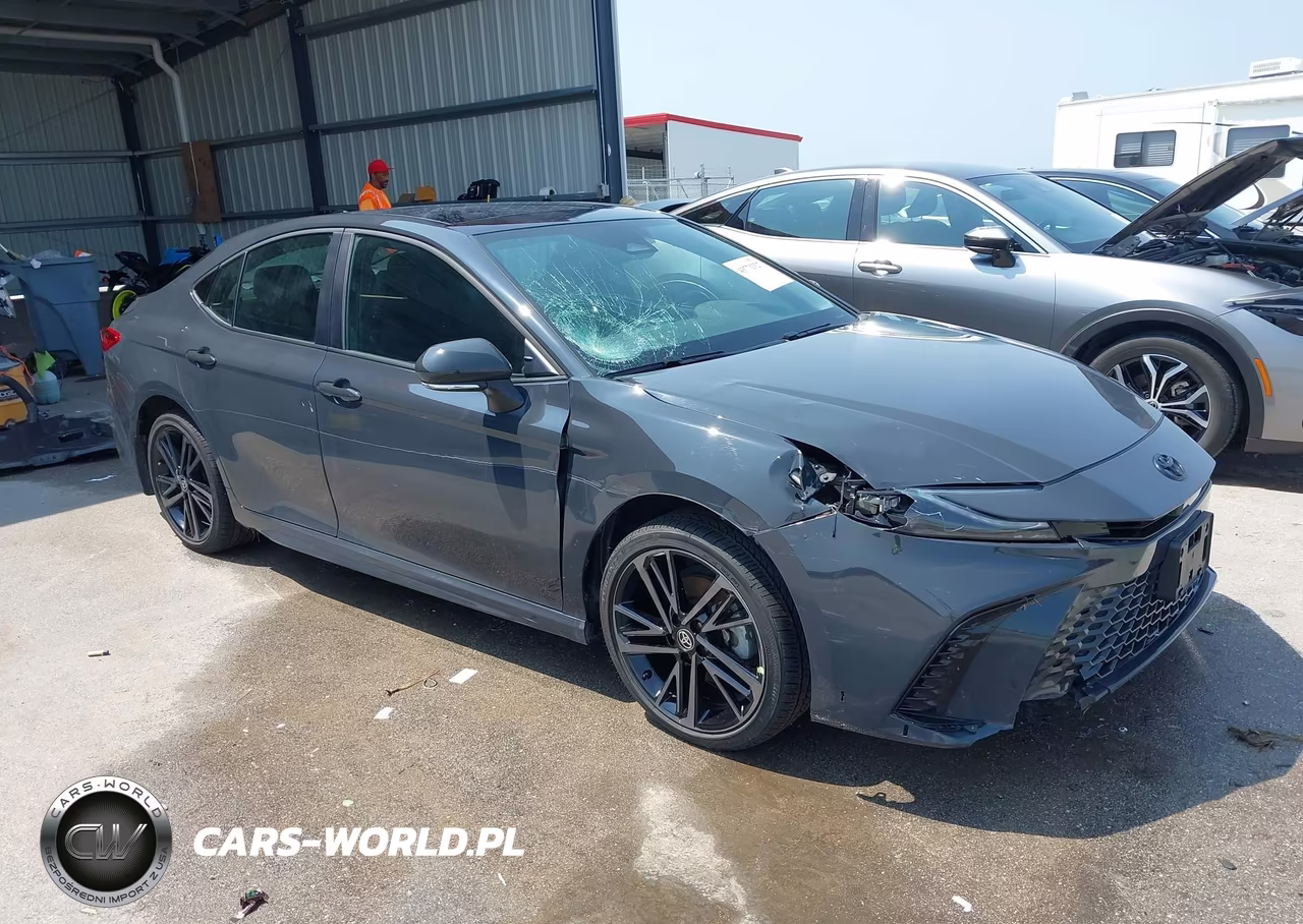2025 Toyota Camry Xse – zdjęcie 1 z 16