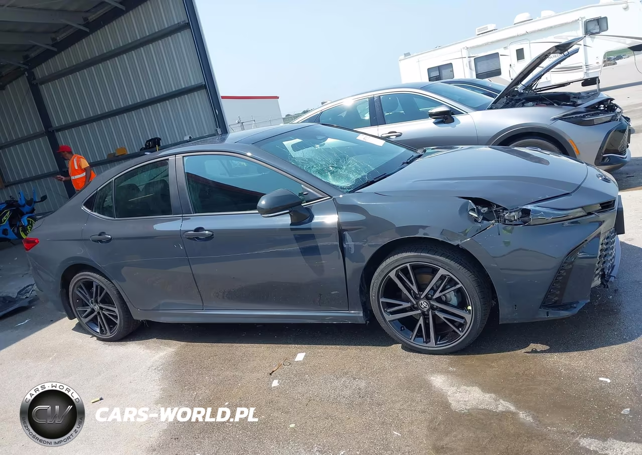 2025 Toyota Camry Xse VIN:4T1DBADK8SU532648 - 13